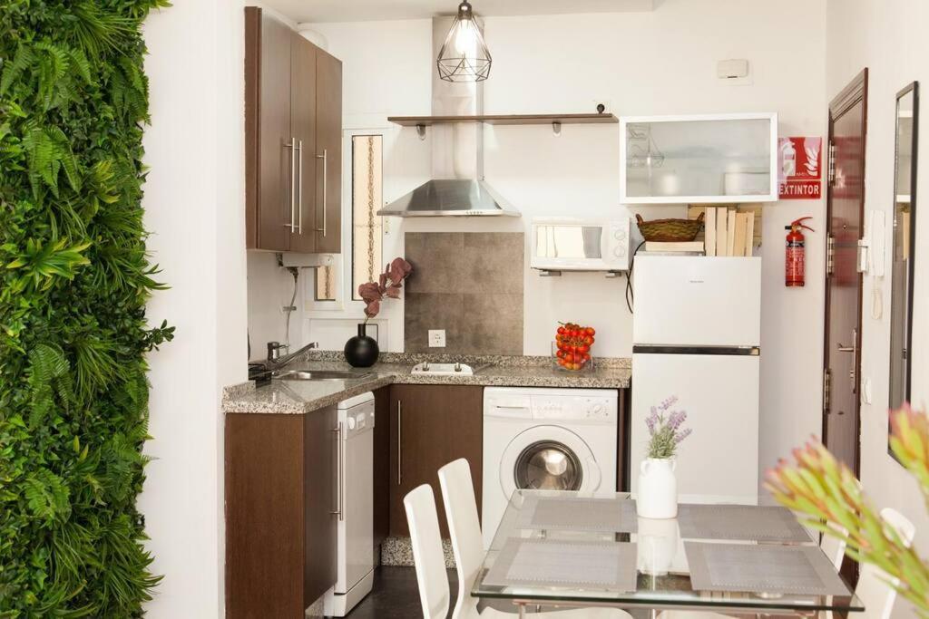 Apartament Zona 1 Santa Cruz Parking Privado Sewilla Zewnętrze zdjęcie
