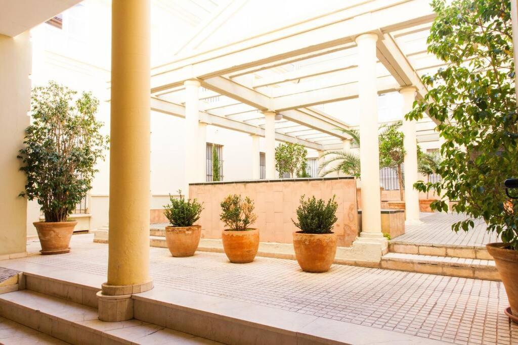 Apartament Zona 1 Santa Cruz Parking Privado Sewilla Zewnętrze zdjęcie