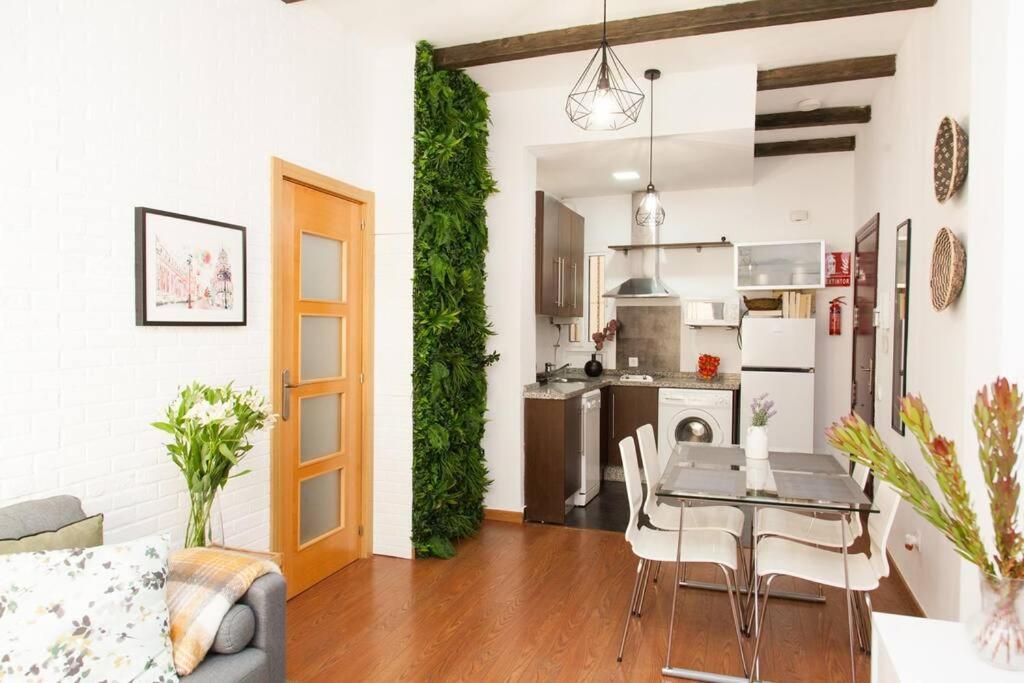 Apartament Zona 1 Santa Cruz Parking Privado Sewilla Zewnętrze zdjęcie