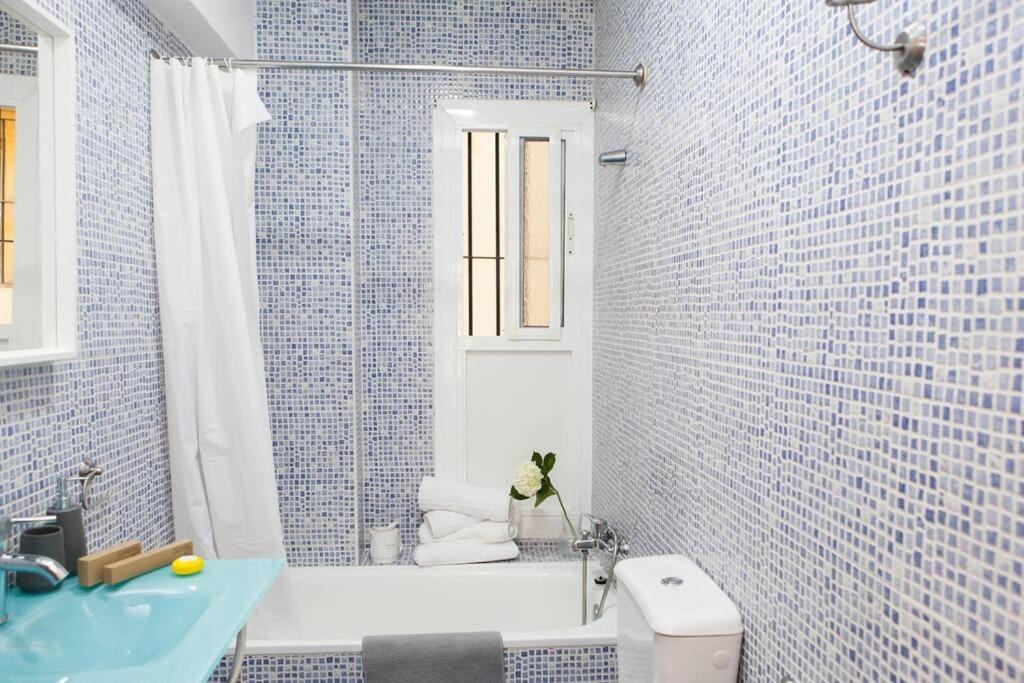Apartament Zona 1 Santa Cruz Parking Privado Sewilla Zewnętrze zdjęcie